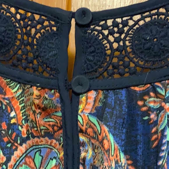 New maizel cold shoulder top - Picture 6 of 6